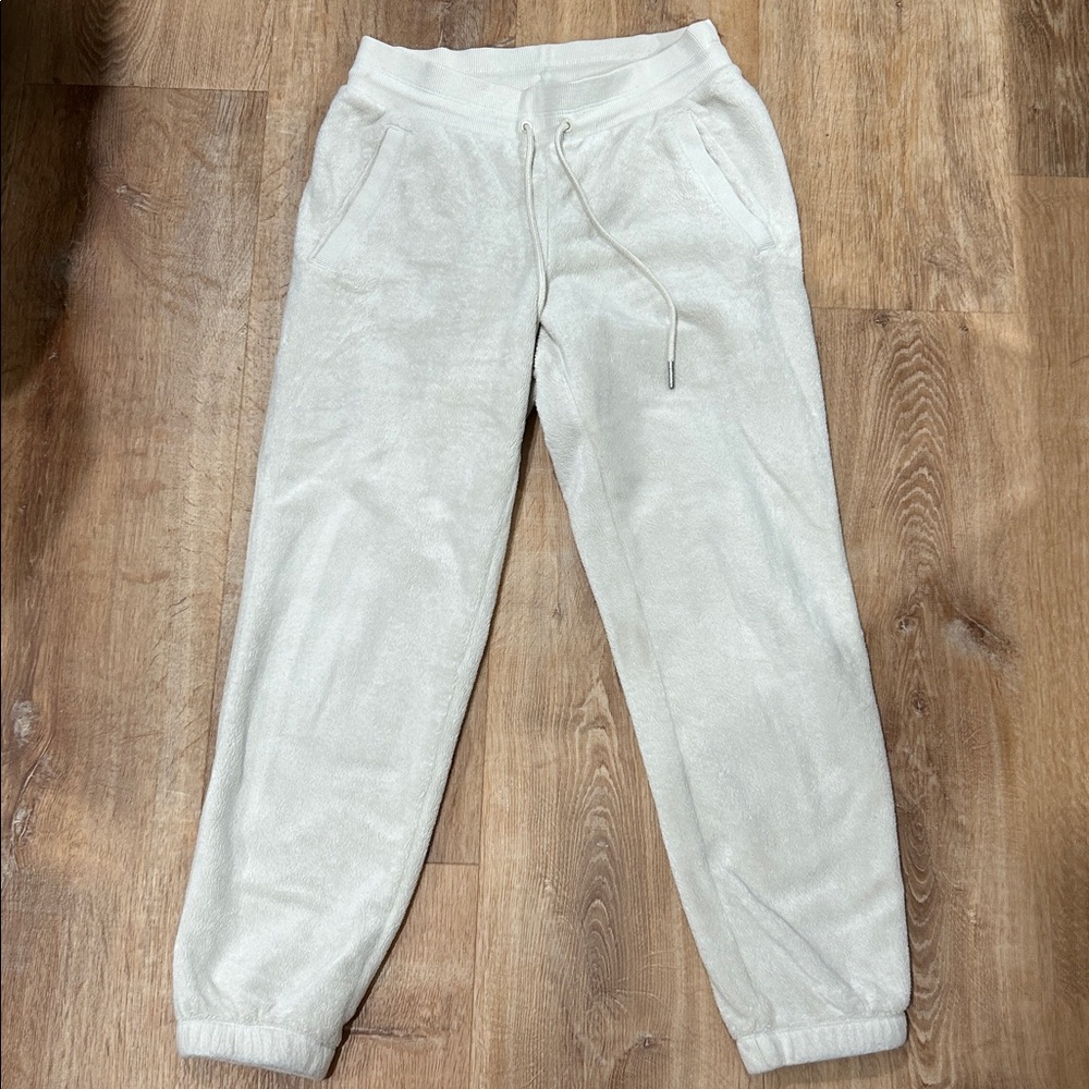 Athleta Petite Cozy Cream Jogger Pants
